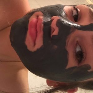 Meet your Posher, Abbie